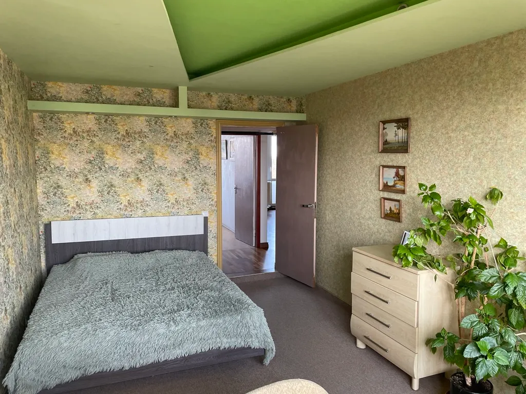 Квартира 3-комнатная Квартира — Калининград