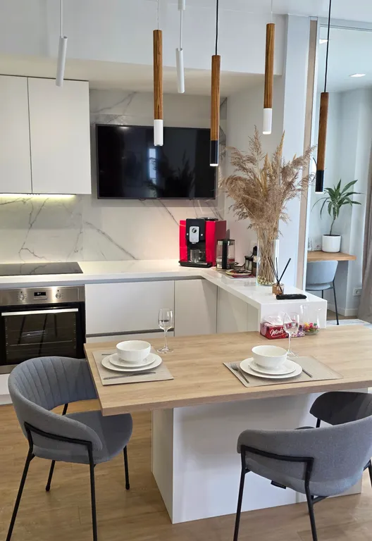 Уютная студия рядом с Броско-Молл