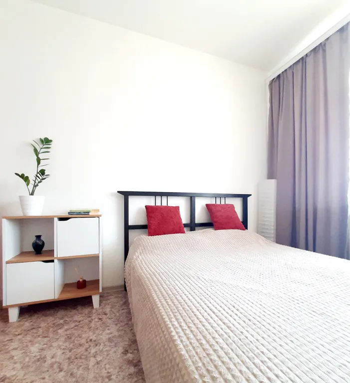 Уютная квартира в новом районе Томска — аренда посуточно в Томск