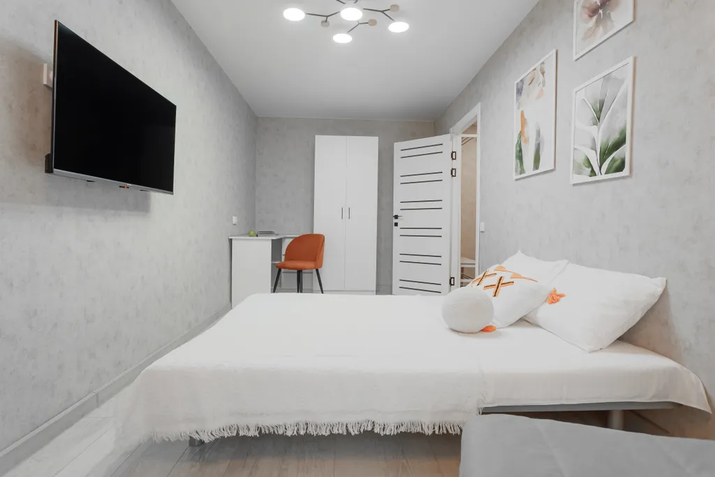 Просторная 2-комнатная квартира с дизайнерским ремонтом