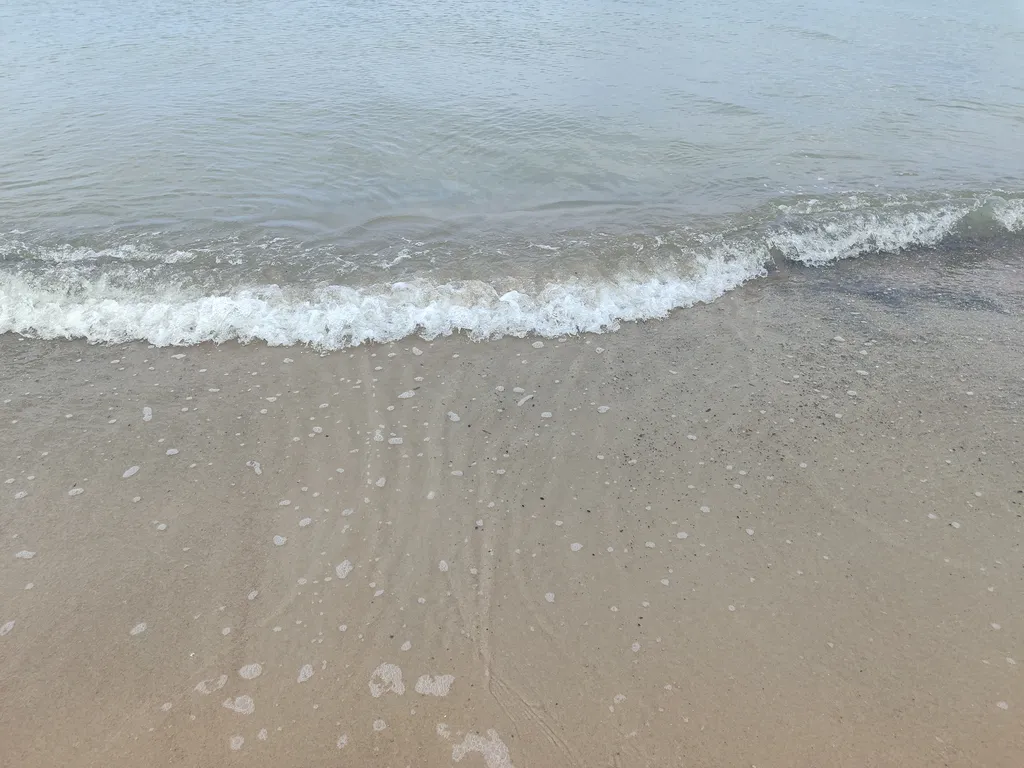 Новый дом у моря, с детский площадкой, мангалом и баней