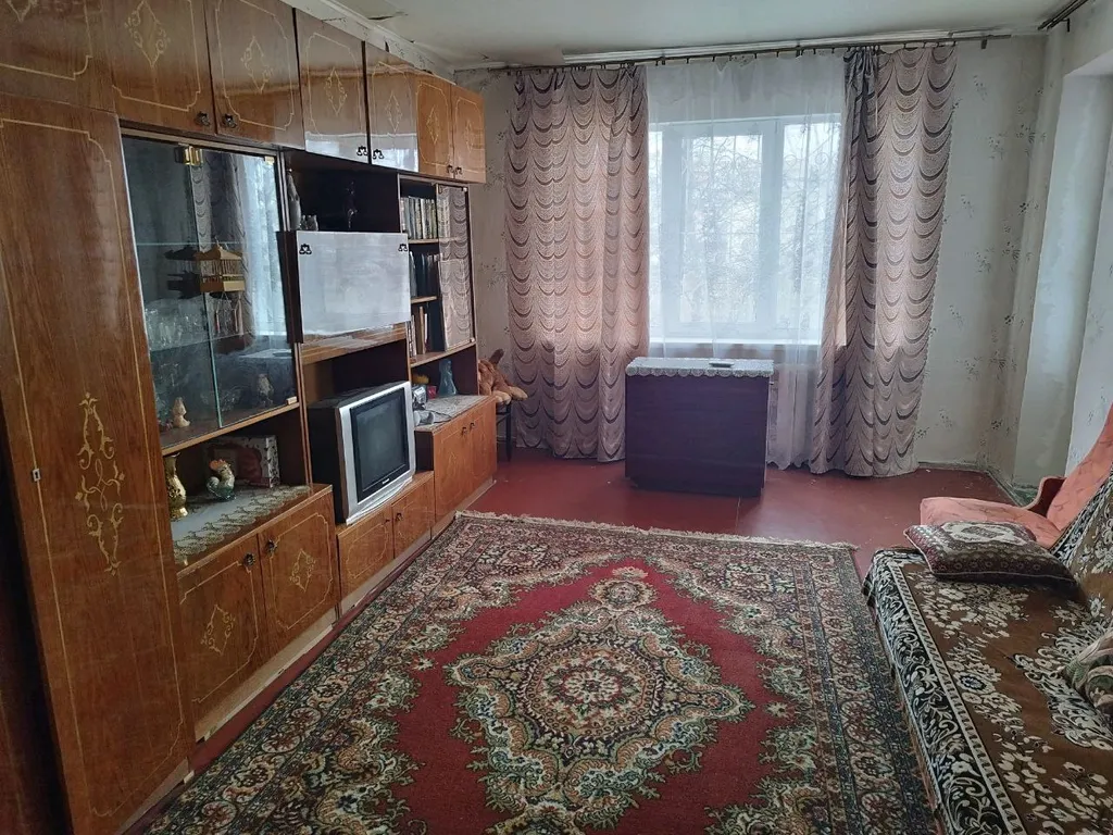 Квартира 3-комнатная Квартира — Луганск