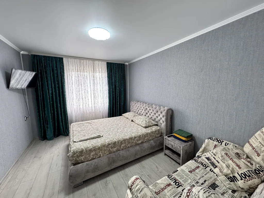 Омск Кировский у ТЦ Мега