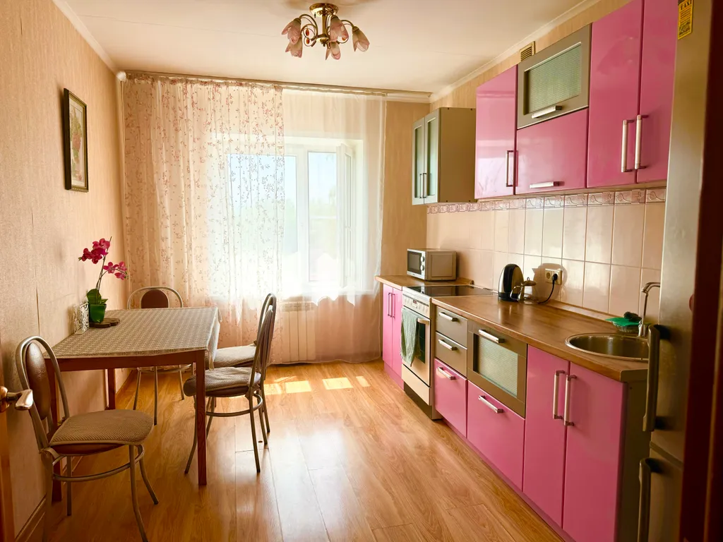 Просторная 2-к квартира в центре города возле парка — аренда посуточно в Электросталь