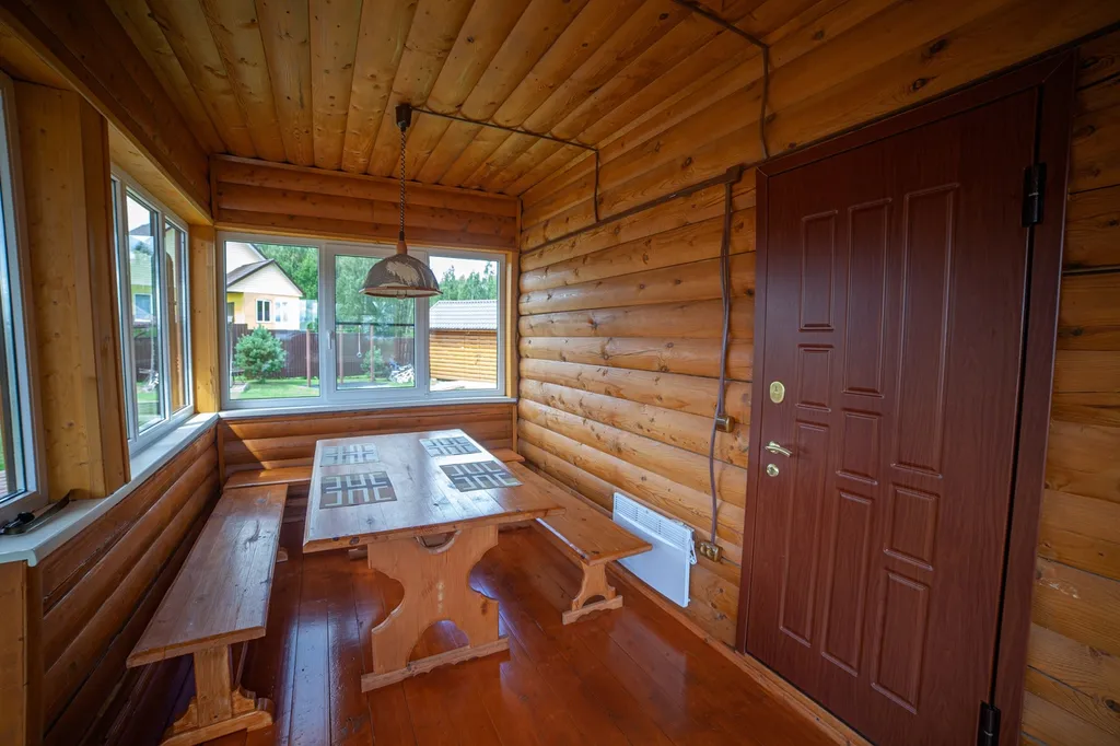 Дом за озером