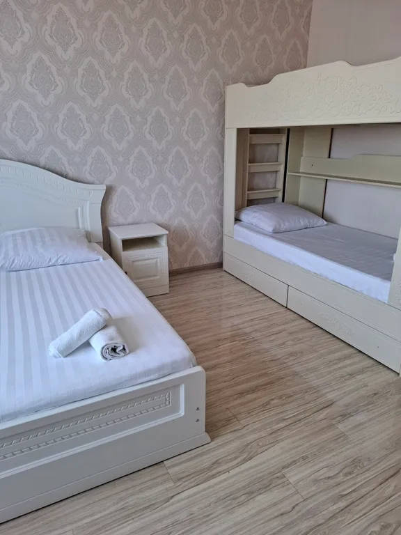 4-комнатная Квартира