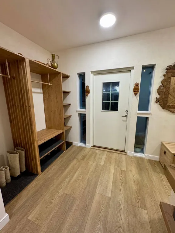 Уютный дизайнерский дом с сауной у самого леса