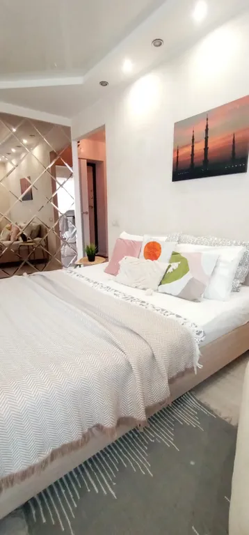 Отличная светлая квартира — аренда посуточно в Пермь