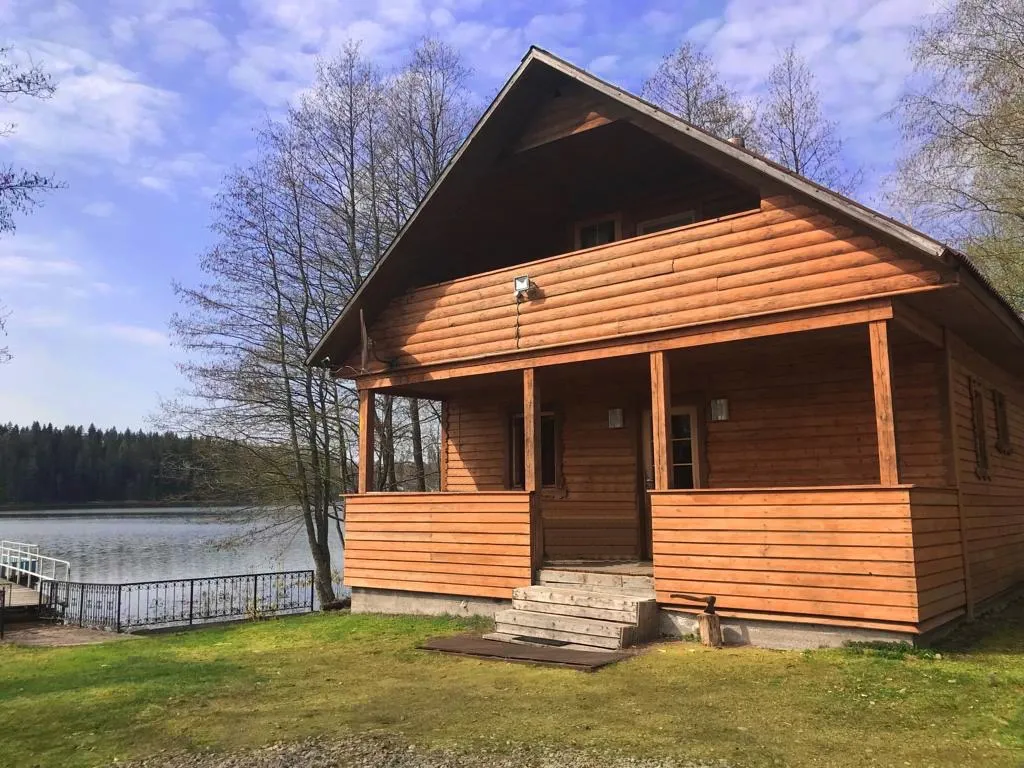 Коттедж на озере Утиное