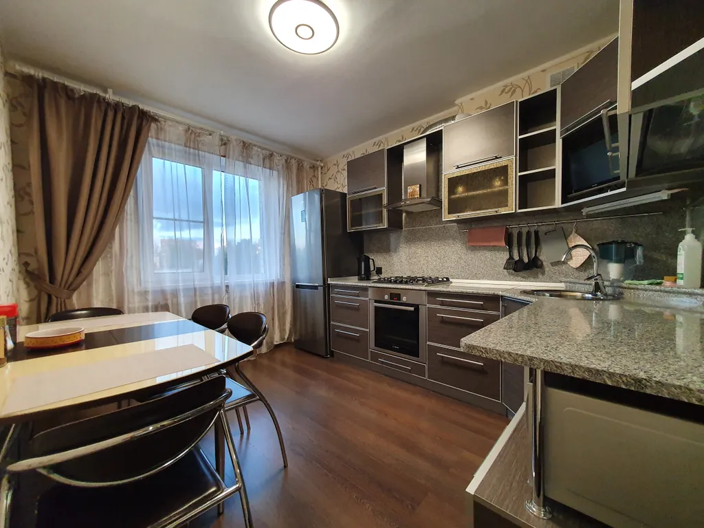 Двухкомнатная уютная квартира рядом с Ледовым и Спортивной ареной