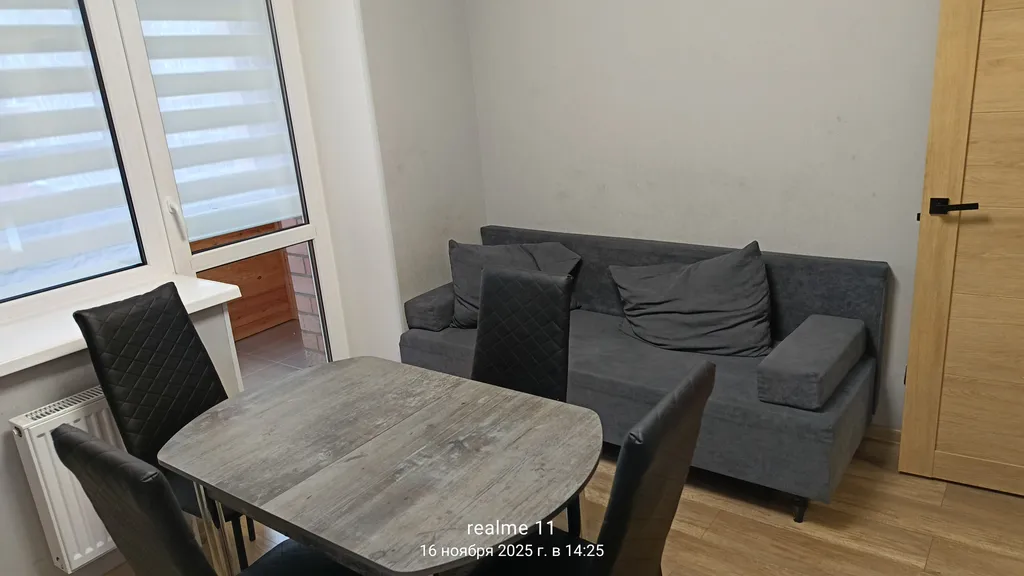 Уютная квартира в спальном районе города, с отличным видом из окна