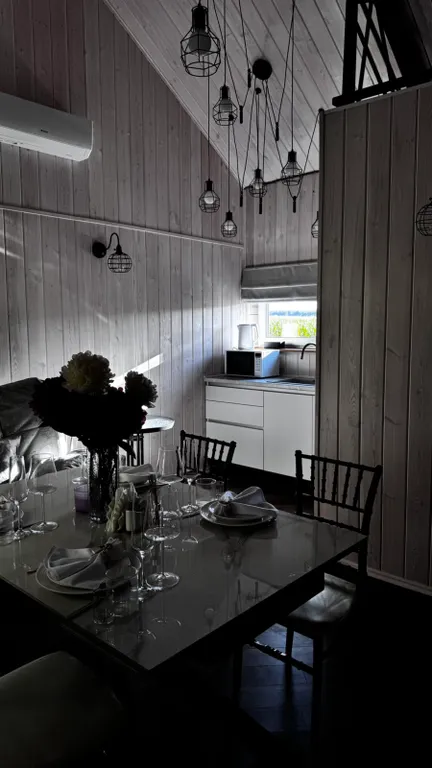 Уютный дом с видом на лес