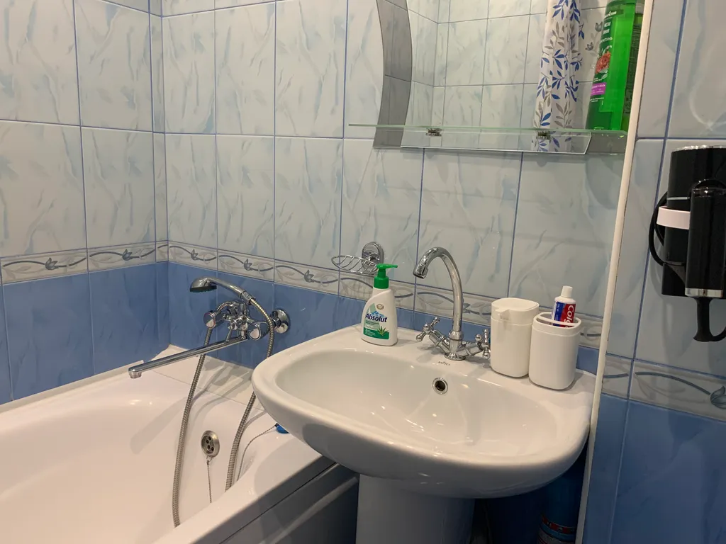 С видом на горы и реку Миасс