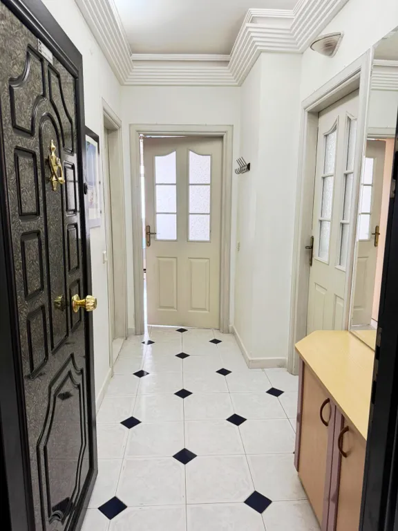 Большая квартира напротив пляжа Клеопатра