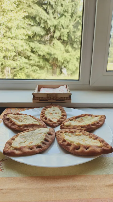 Дом с баней у леса