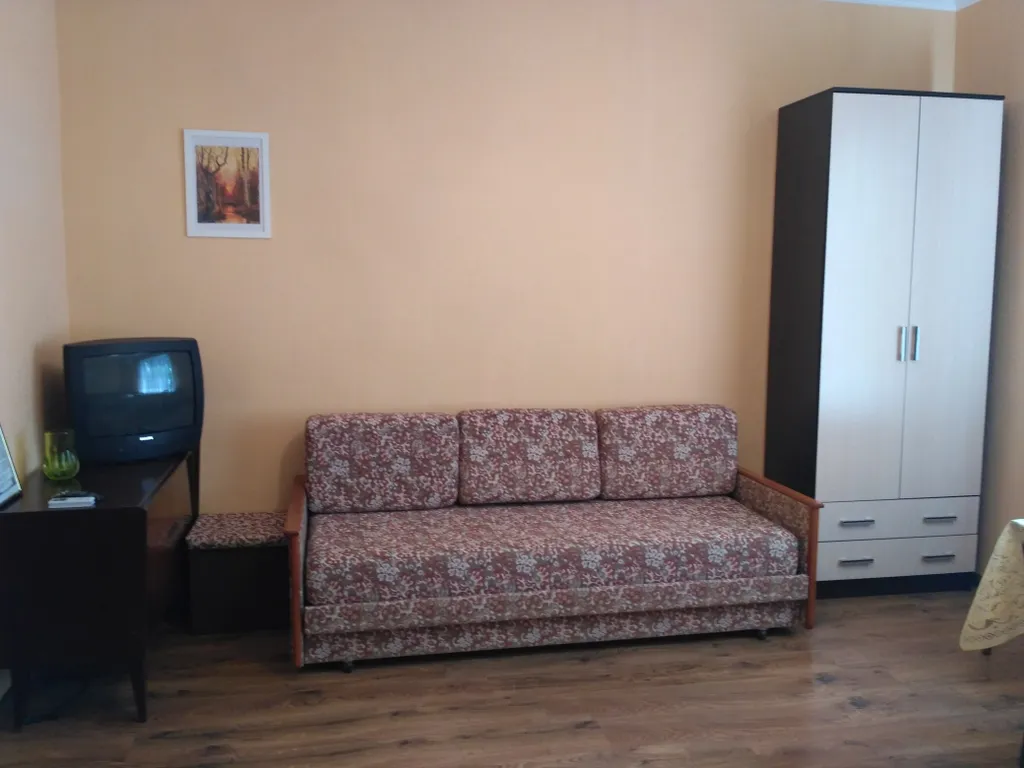 2-ком.кв-ра с уютным двориком с видом на море