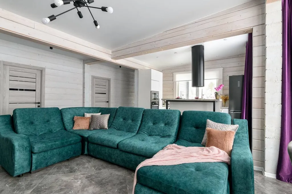 Уютный новый коттедж на берегу Финского залива
С баней на дровах