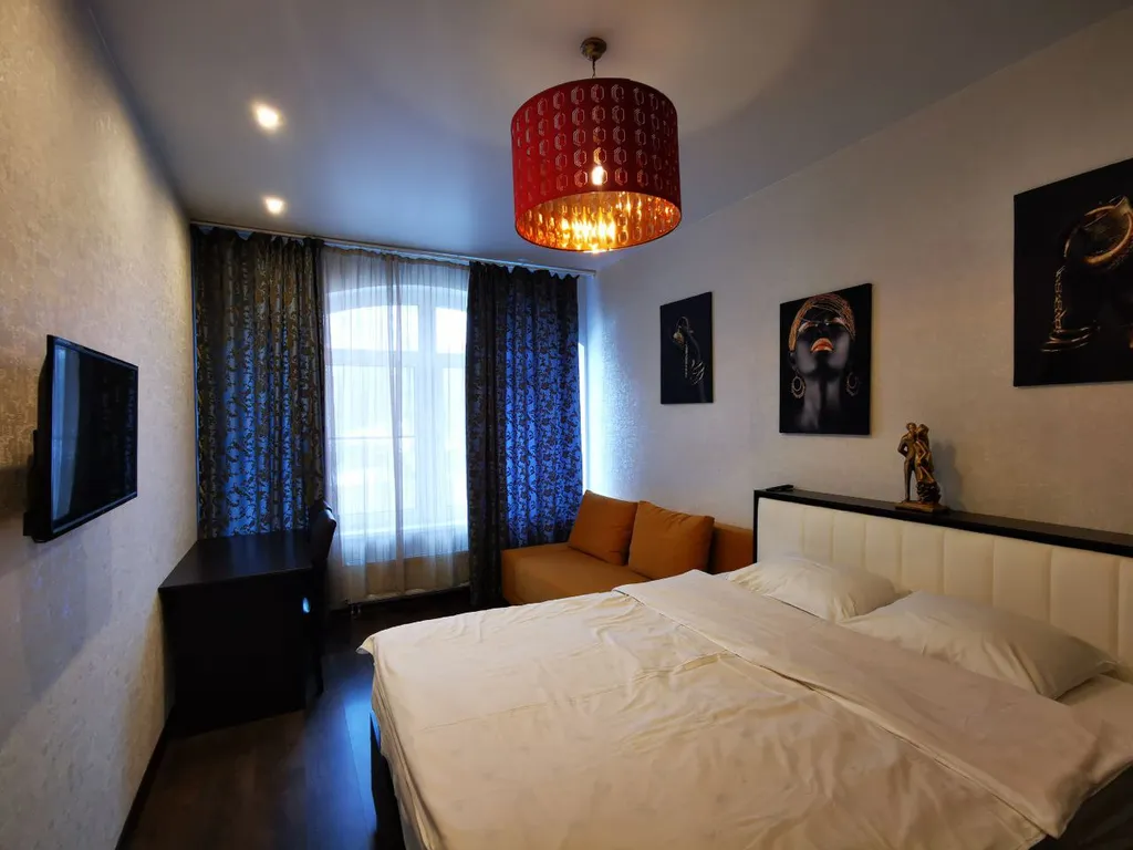 Люкс у ТЦ Аура, площадь Ленина, центр, подземная парковка