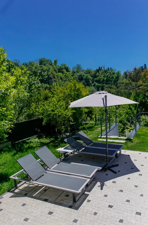 Дом у моря в Сочи с бассейном, камином на дровах и сауной