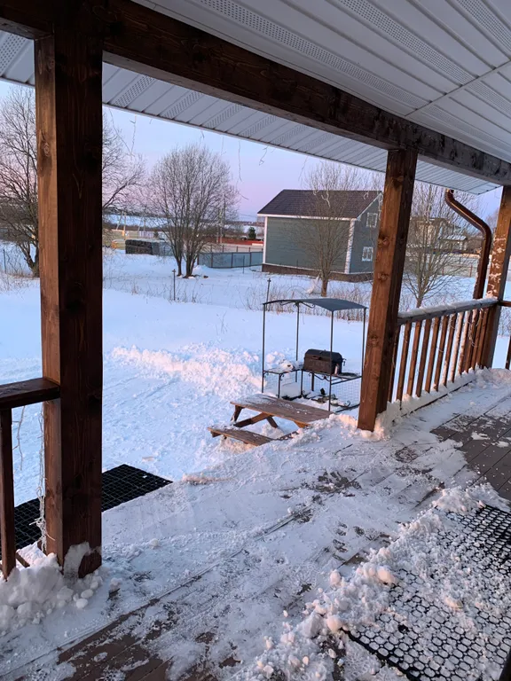 Коттедж Дом с террасой, камином, финской сауной на краю деревни с видом вдаль — Степаново