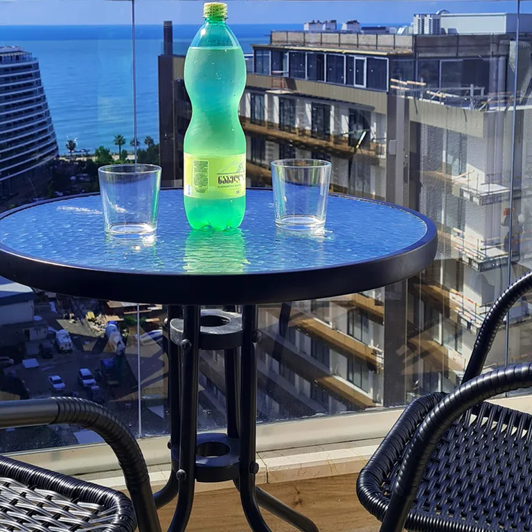 Студия с видом на море