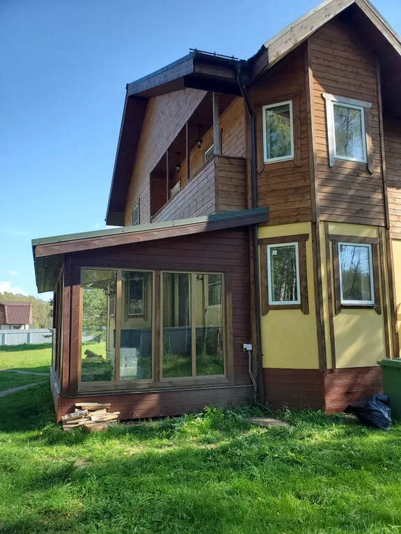 Загородный коттедж у леса