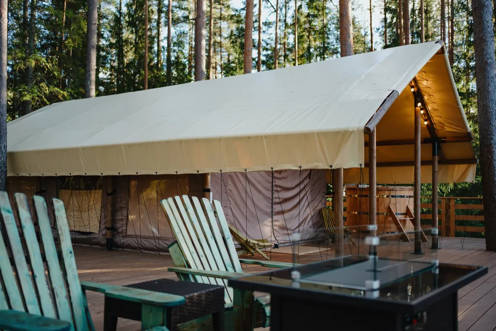 Лодж на холме с горячей купелью