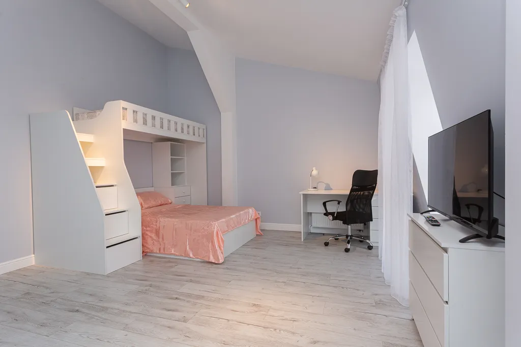 4-комнатная Квартира