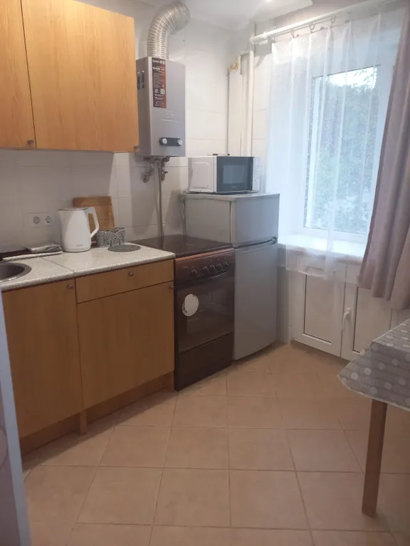 1 комнатная квартира 31м, 2 кровати, рядом с МНТК