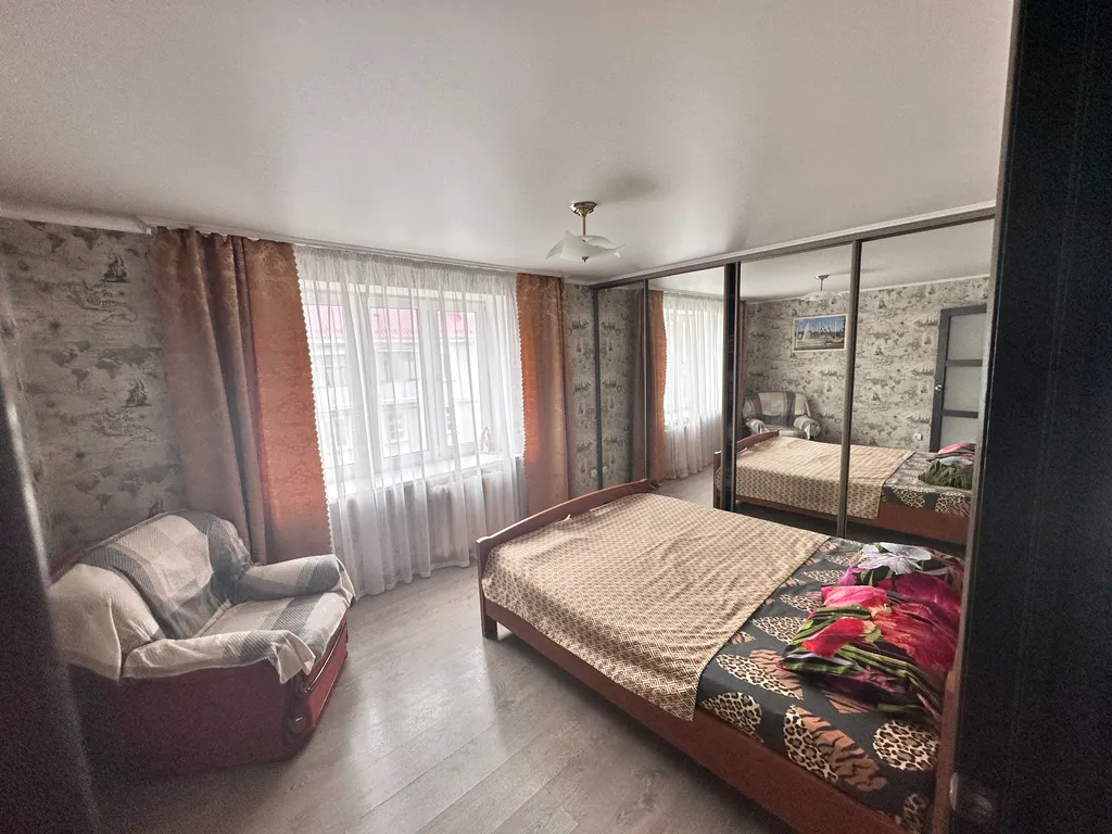 Двухкомнатная квартира в центре города октябрьский