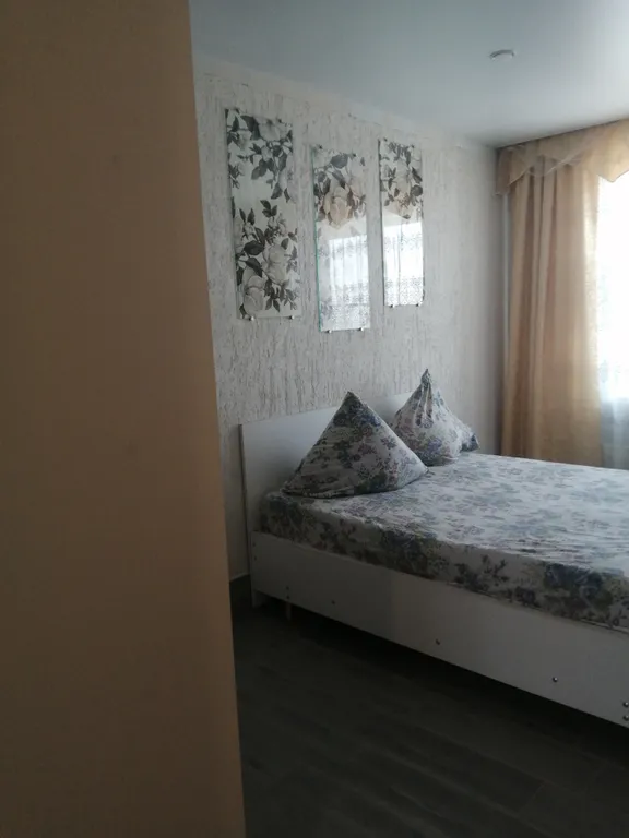 2-комнатная квартира в центре — аренда посуточно в Белово