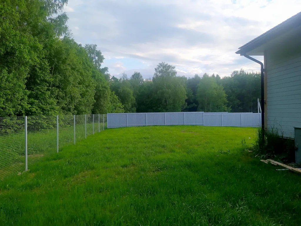 Уютный дом в лесном массиве