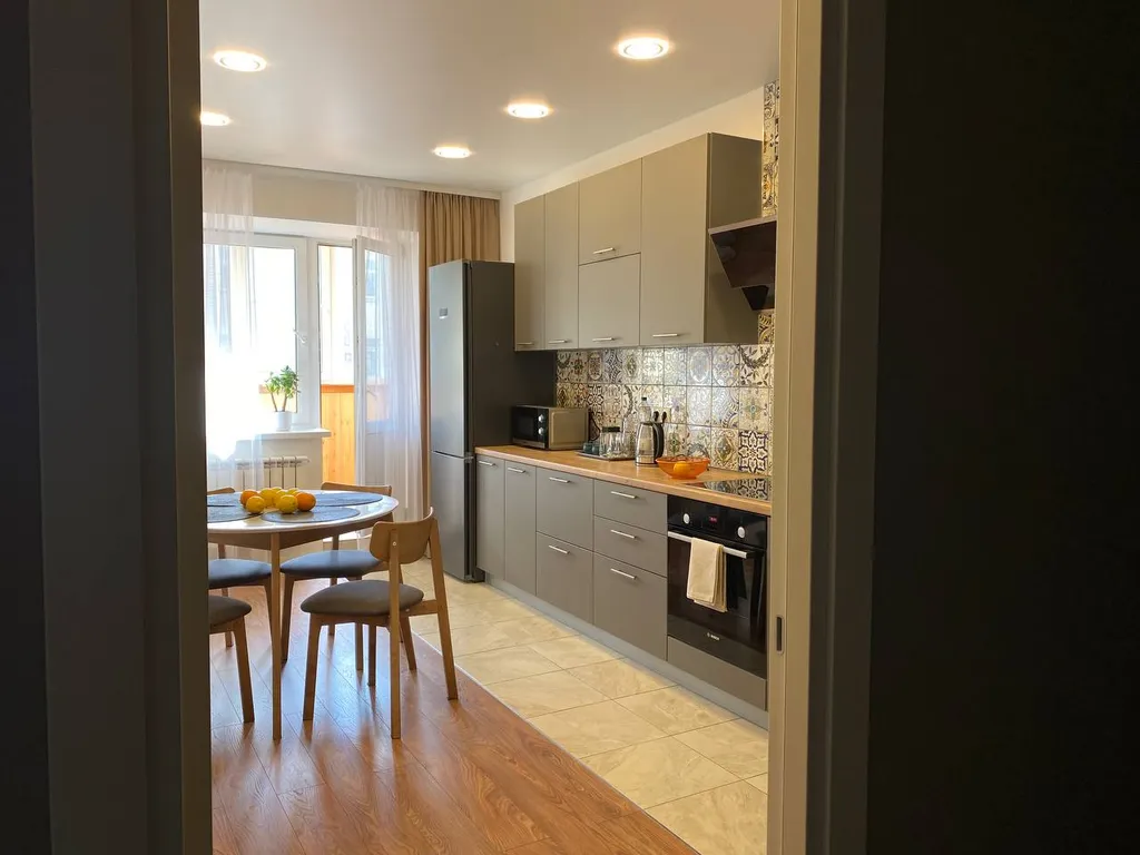 Новый дом у театра в историческом центре