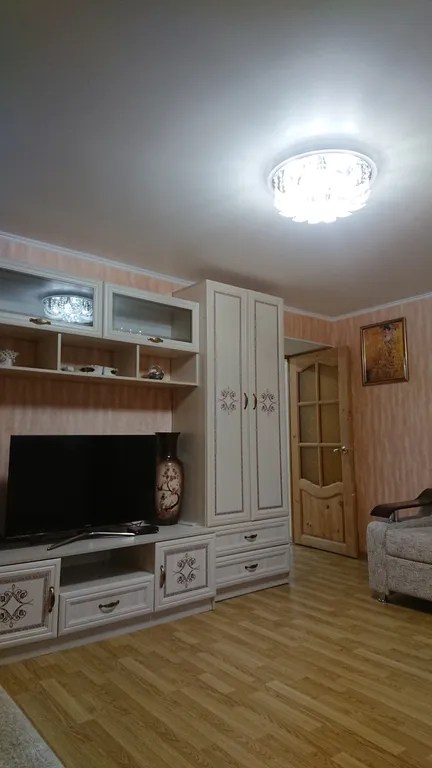 Комната у парка - Колоннада