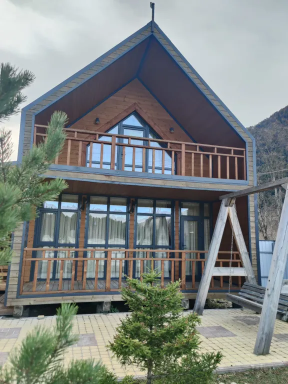 Домик у озера