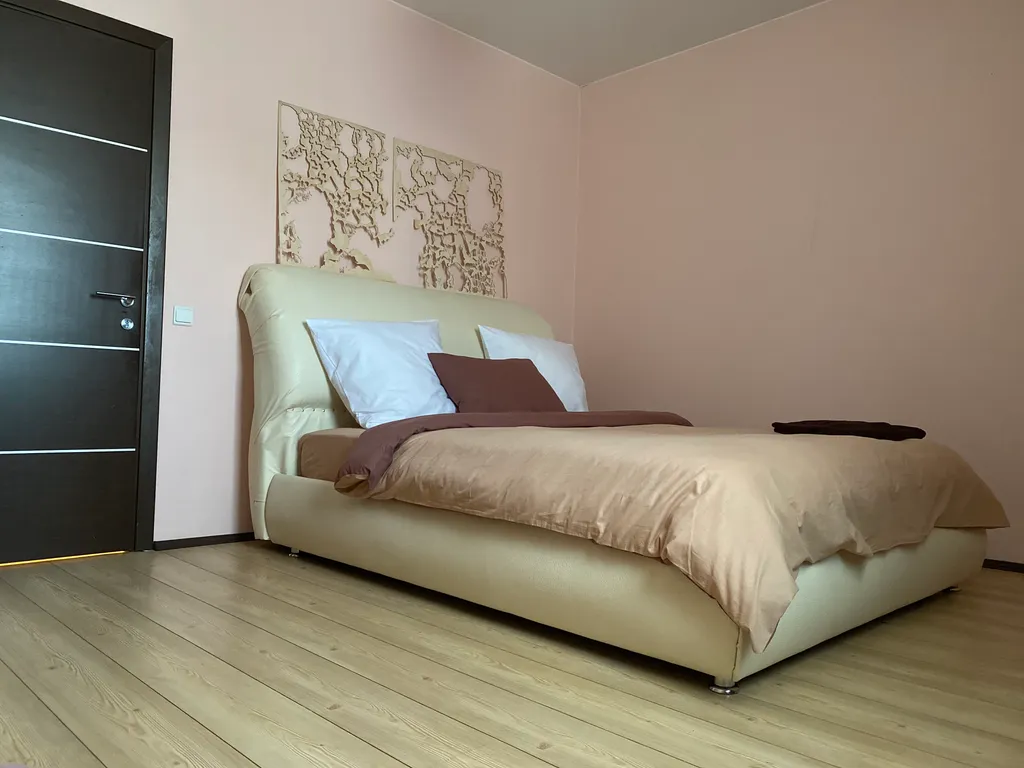 8 минут пешком до ЛетоЛето