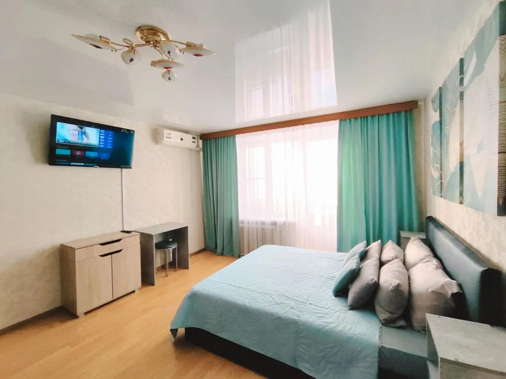 Однокомнатная квартира с панорамным балконом