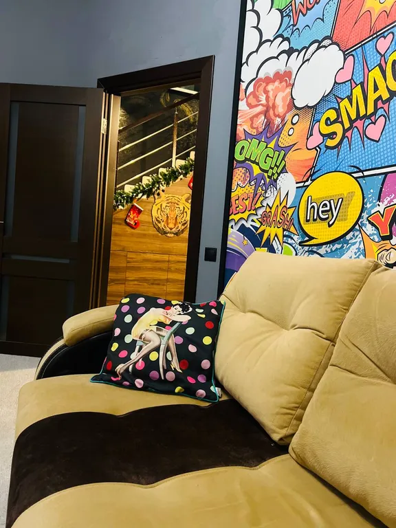 Дом с бассейном