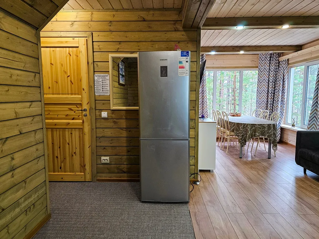 Уютный и просторный коттедж в сосновом бору на берегу озера