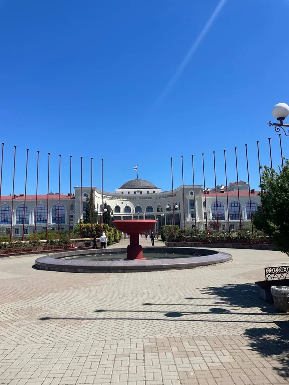 2-комнатная квартира около Парка Победы