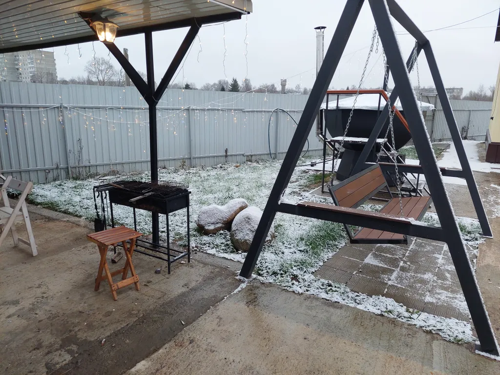 Дом на берегу залива