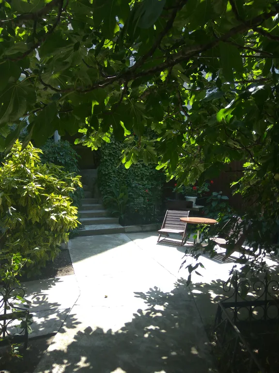 Просторный и уютный семейный номер с лоджией у моря