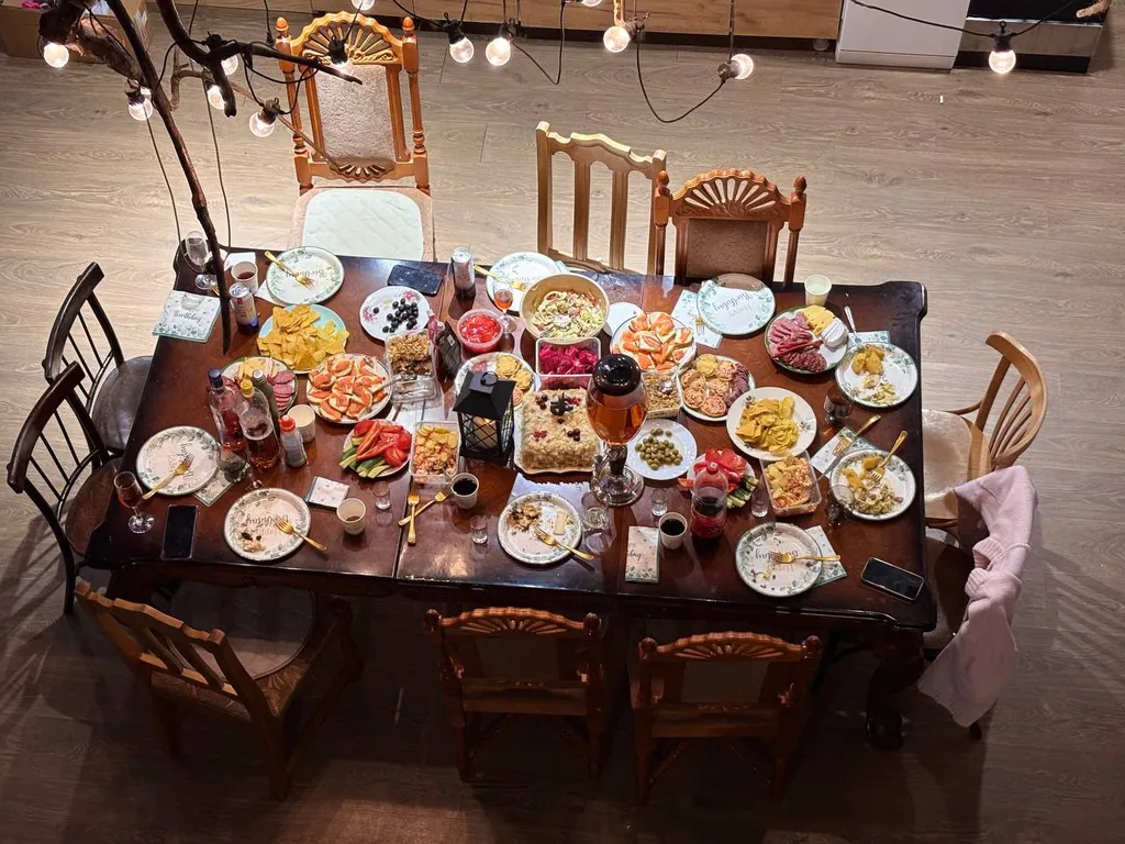 Дом 2 этажа на 10 гостей с сибирским чаном и баней