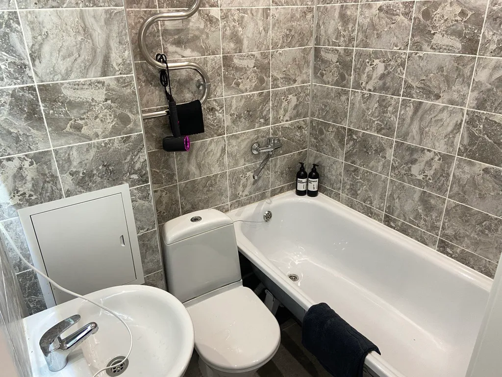 Новая квартира около метро Бурнаковская