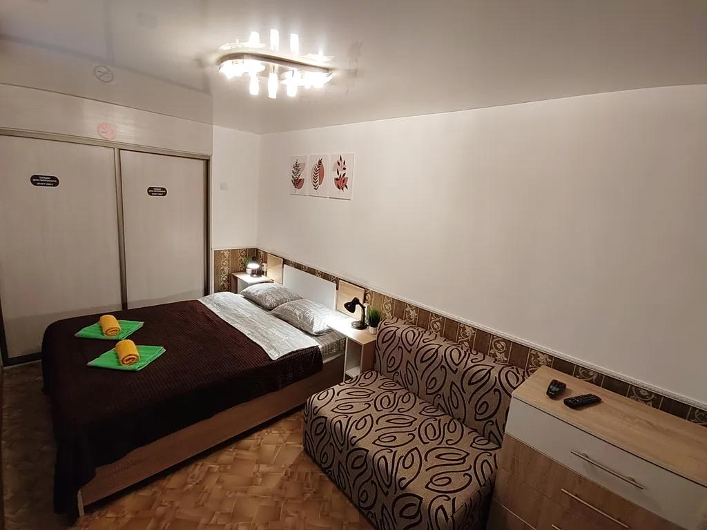 Студийного плана двухкомнатная квартира с шикарным видом на площадь Пять Углов