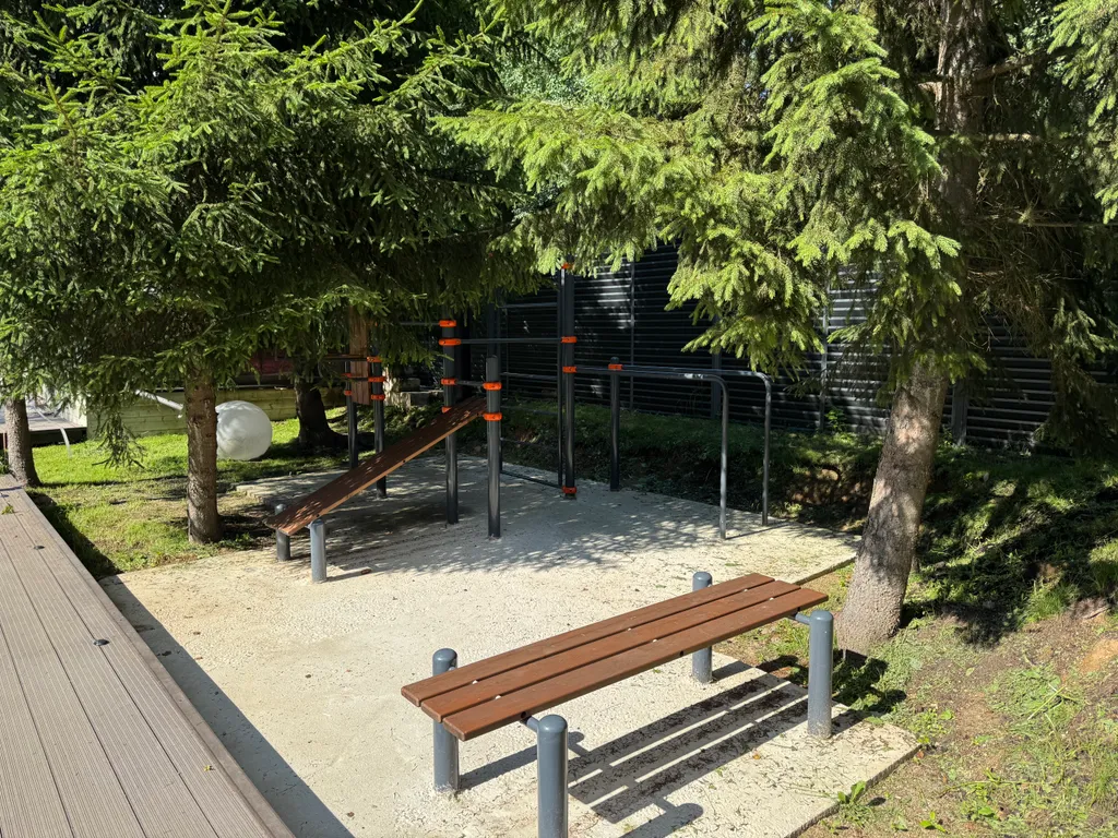 Коттедж Дом с летним бассейном, 3 спальни — Дубна