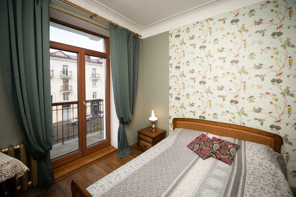 Квартира 3-комнатная сталинка около метро — Минск