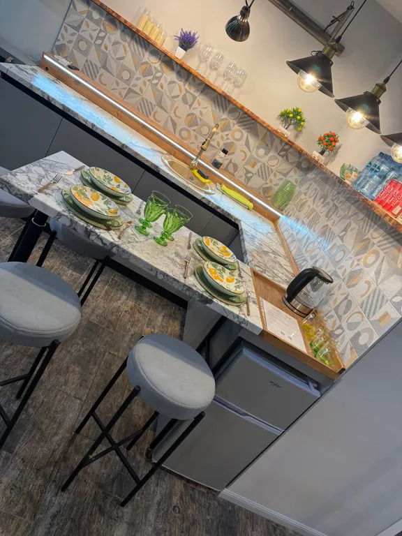 Квартира с водными панелями и джакузи