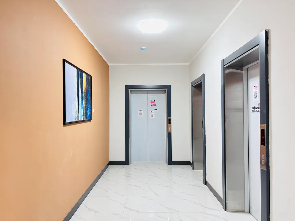 Двухкомнатная квартира с видом на город