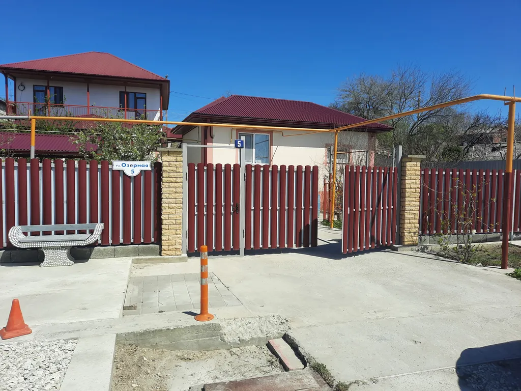 Домик у моря